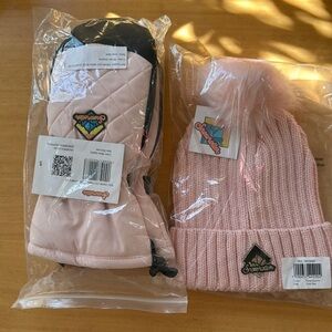 New Snowroller WOMEN'S pink snow hat and gloves set